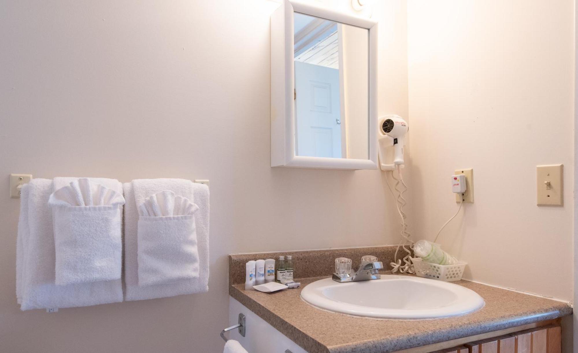 Canadas Best Value Inn & Suites Summerside Exteriör bild